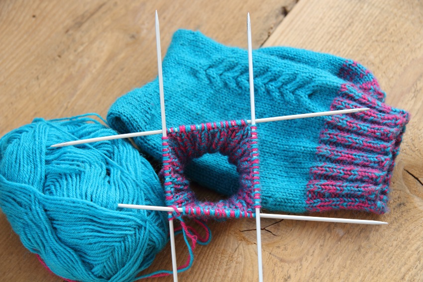 Stricken mit dem Nadelspiel - Socken stricken 