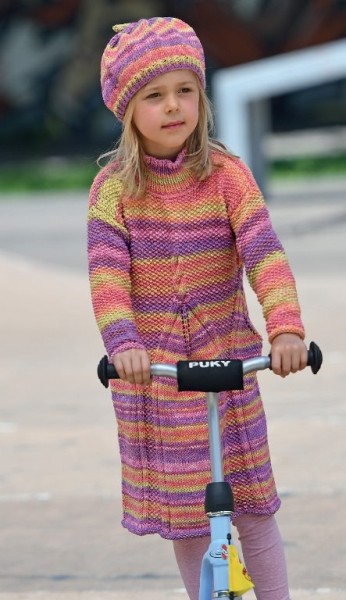 Kostenlose Strickanleitung Kinderkleid mit Baskenmütze aus der Linie 110 TIMONA DESIGN COLOR